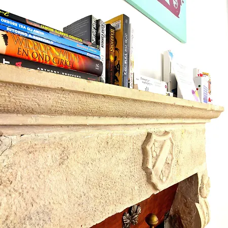 Pop Art Πανσιόν 4*